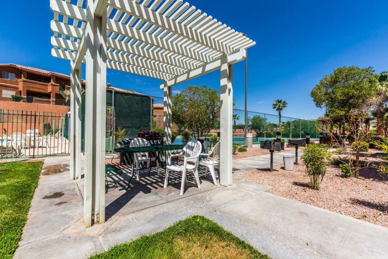 Mojave Edge Hotel Mesquite Exterior photo